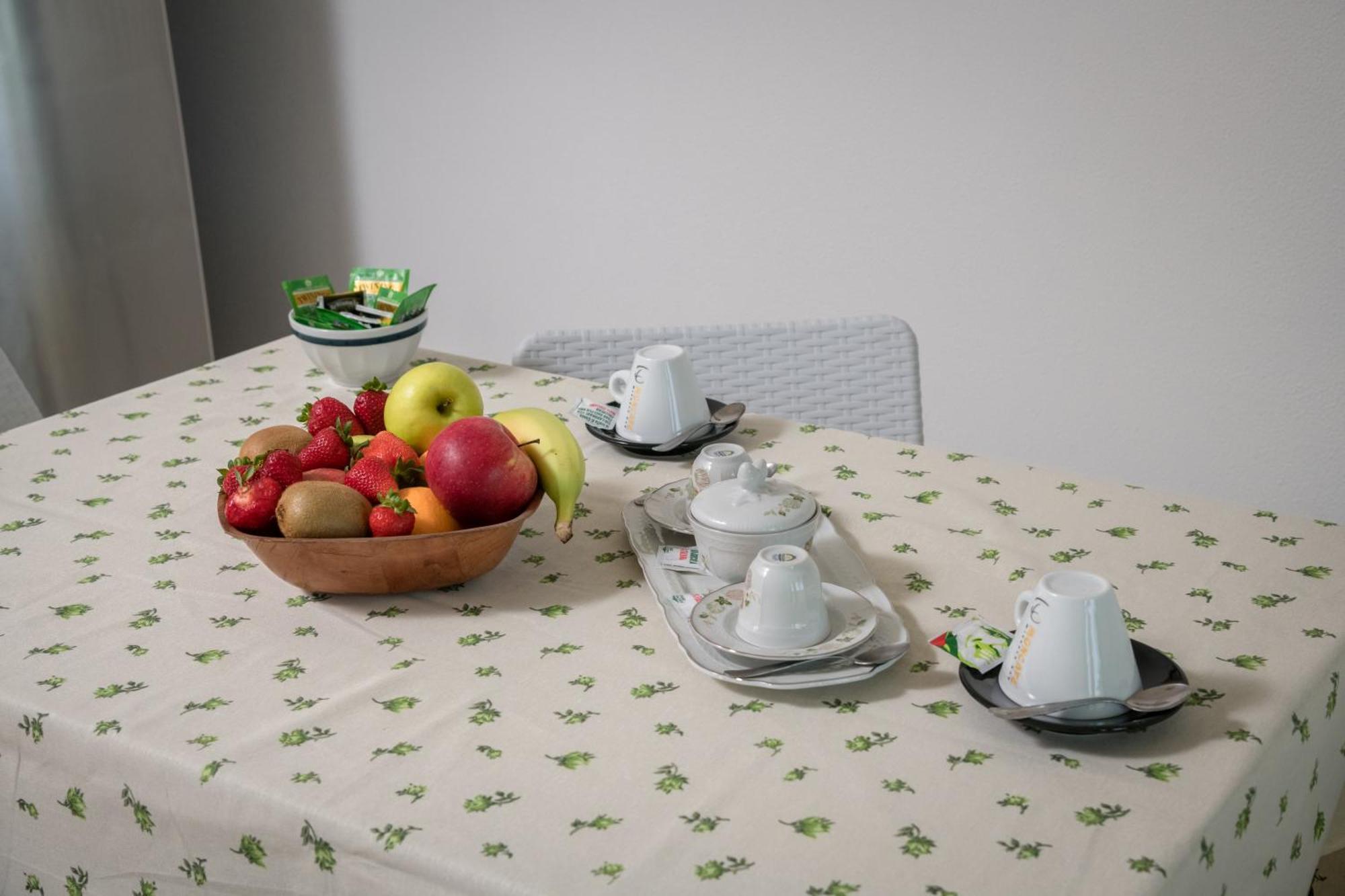 Interno 14 Bed & Breakfast Taranto Dış mekan fotoğraf